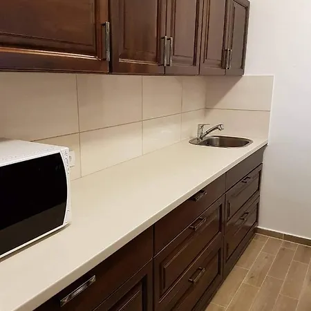 Adam Es Eva Apartman Rezi