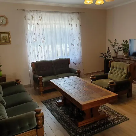 Adam Es Eva Apartman *