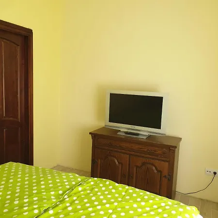 Adam Es Eva Apartman *