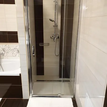 Adam Es Eva Apartman Διαμέρισμα