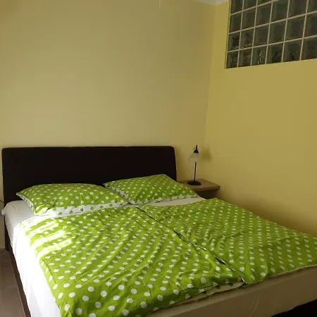 Adam Es Eva Apartman Διαμέρισμα